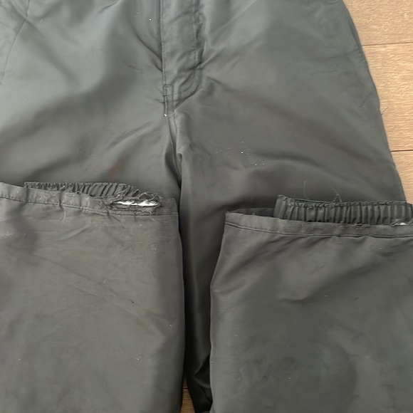 Black Snowpants - Picture 5 of 6